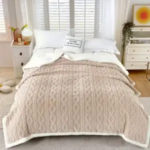 Patura tricot cu blanita cappucino 200x230 cm